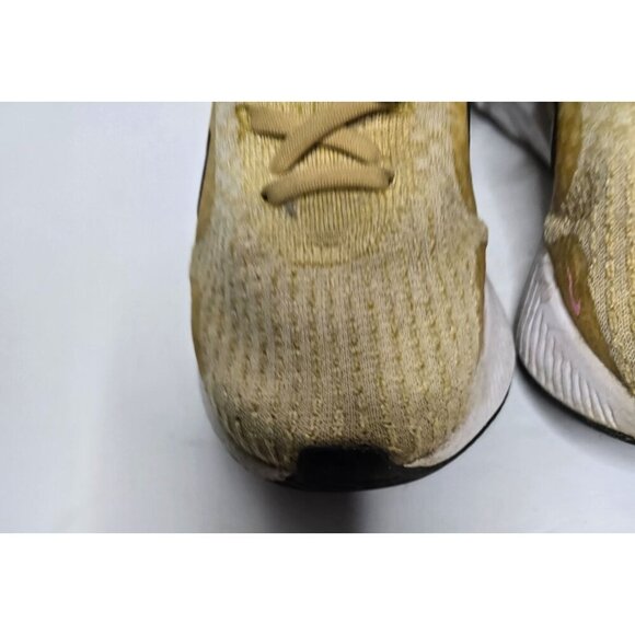 Nike Women's React Infinity Run Flyknit 3 Wheat Gold Sneaker  size 9.5 - Picture 4 of 16